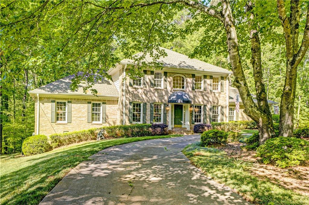 2016 Mountain Creek Drive