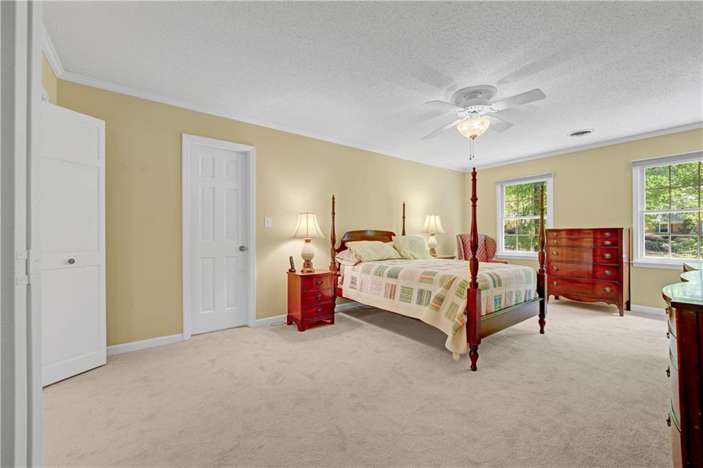 2016 Mountain Creek Drive