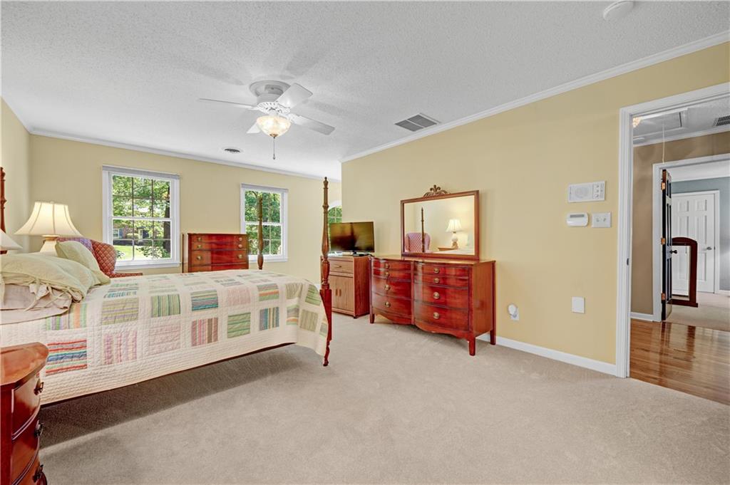 2016 Mountain Creek Drive