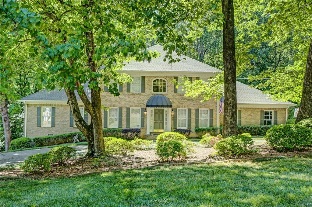 2016 Mountain Creek Drive