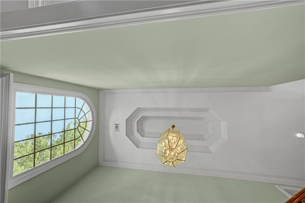 520 Mountainbrooke Circle