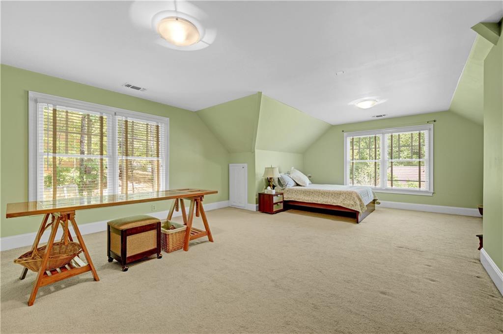 520 Mountainbrooke Circle