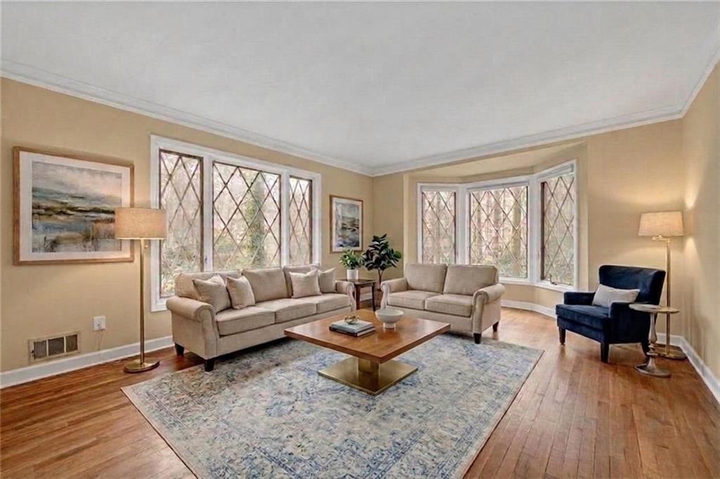 1701 Trotters Lane