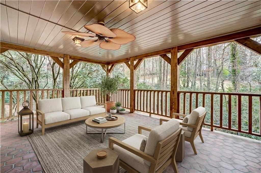 1701 Trotters Lane