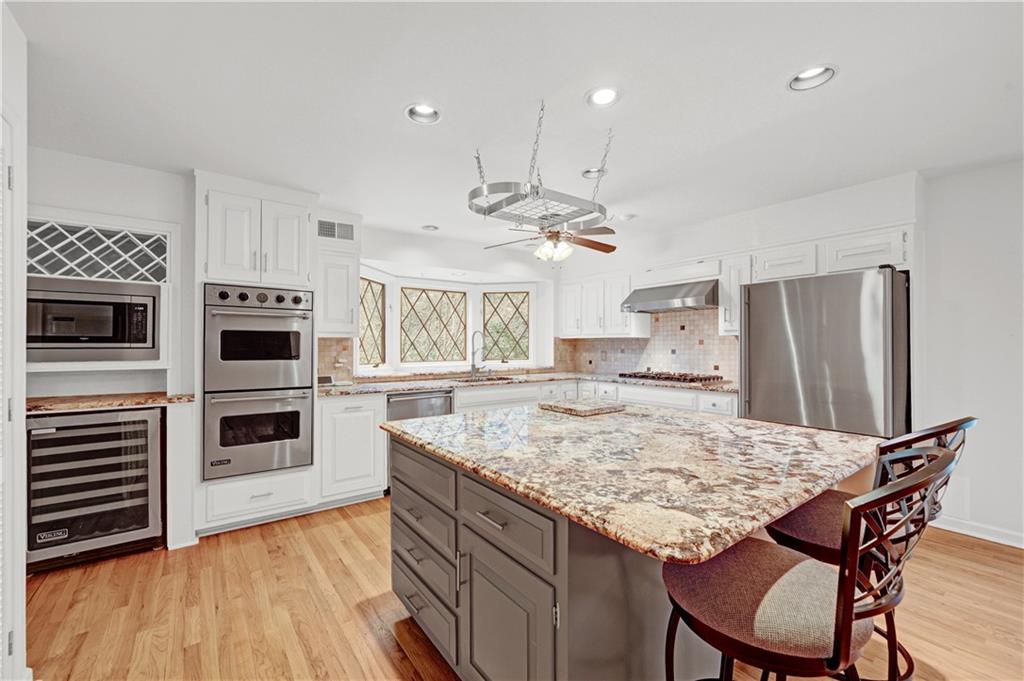 1701 Trotters Lane