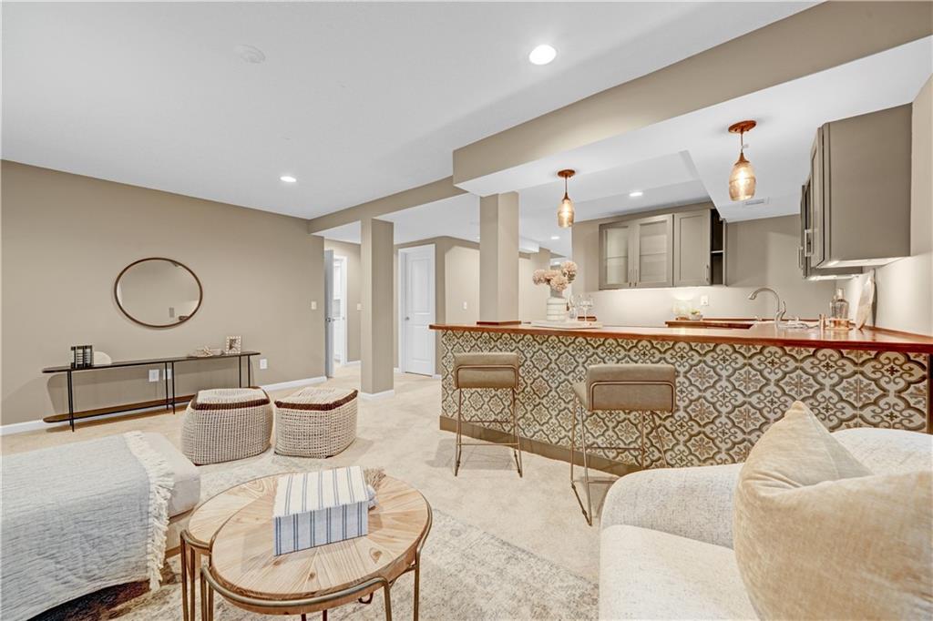 895 Charles Allen Drive NE