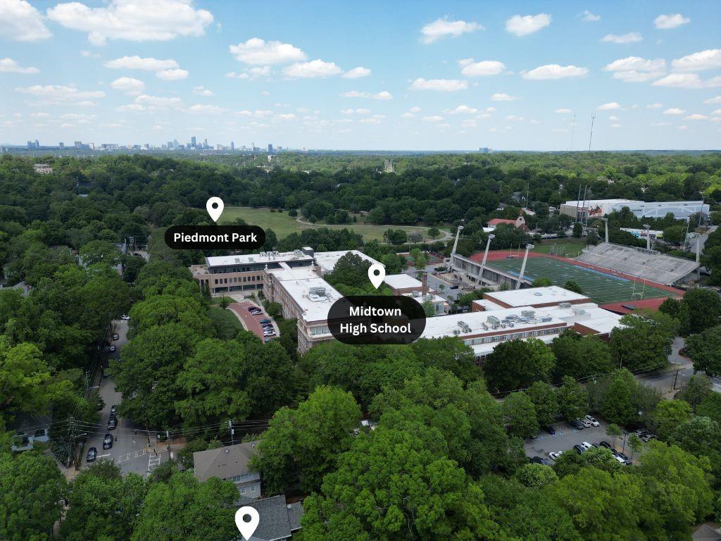 895 Charles Allen Drive NE