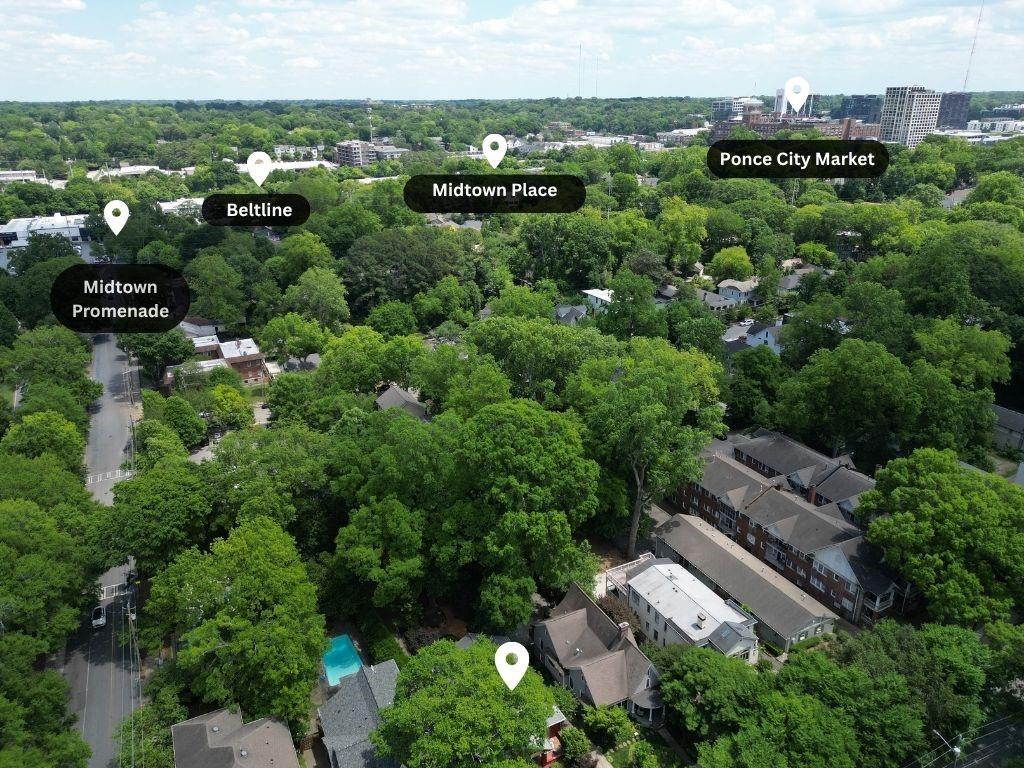 895 Charles Allen Drive NE