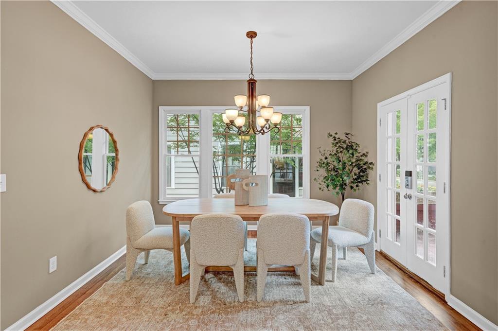 895 Charles Allen Drive NE
