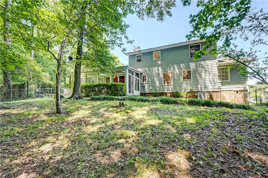 5201 Beechwood Forest Drive