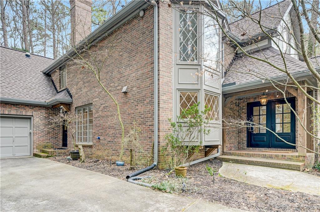 1701 Trotters Lane