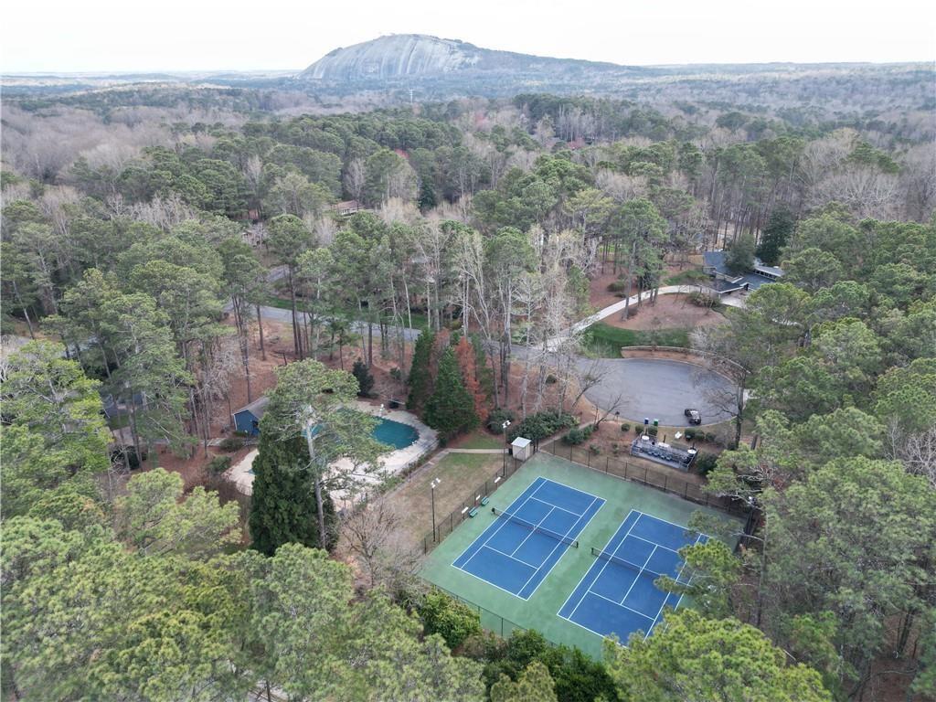 1701 Trotters Lane