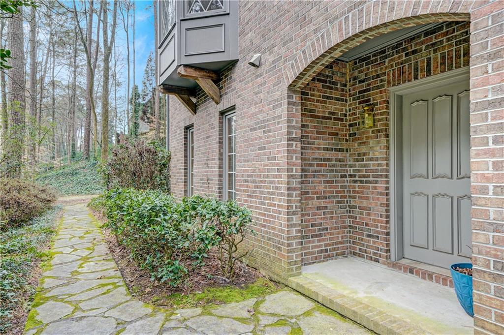 1701 Trotters Lane