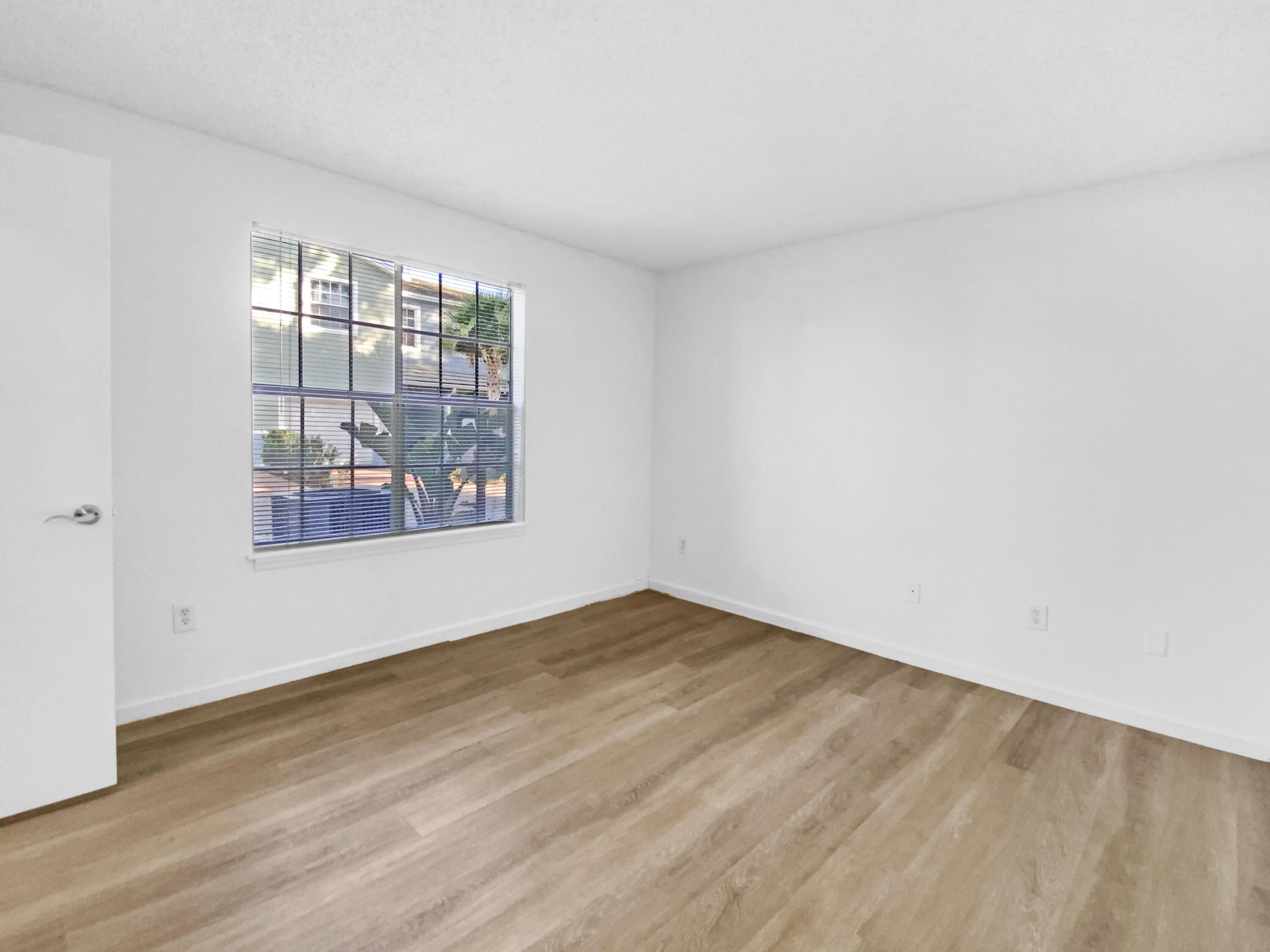 1335 CRYSTAL Way A