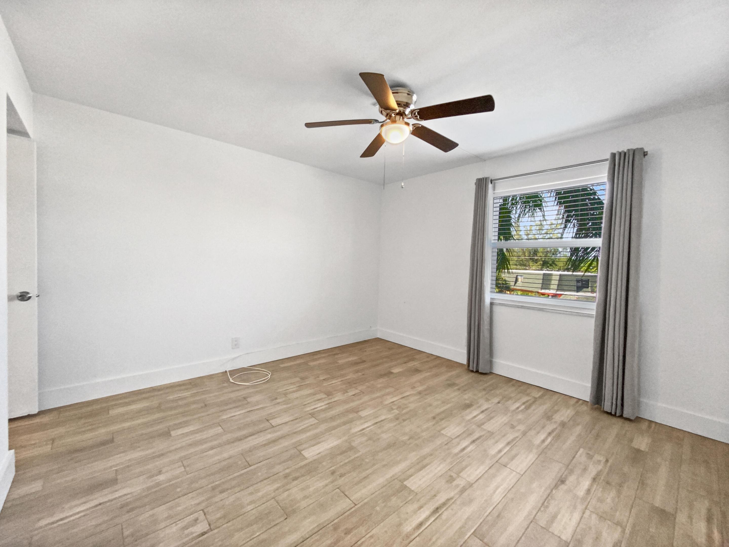 2970 NE 16th Avenue 307