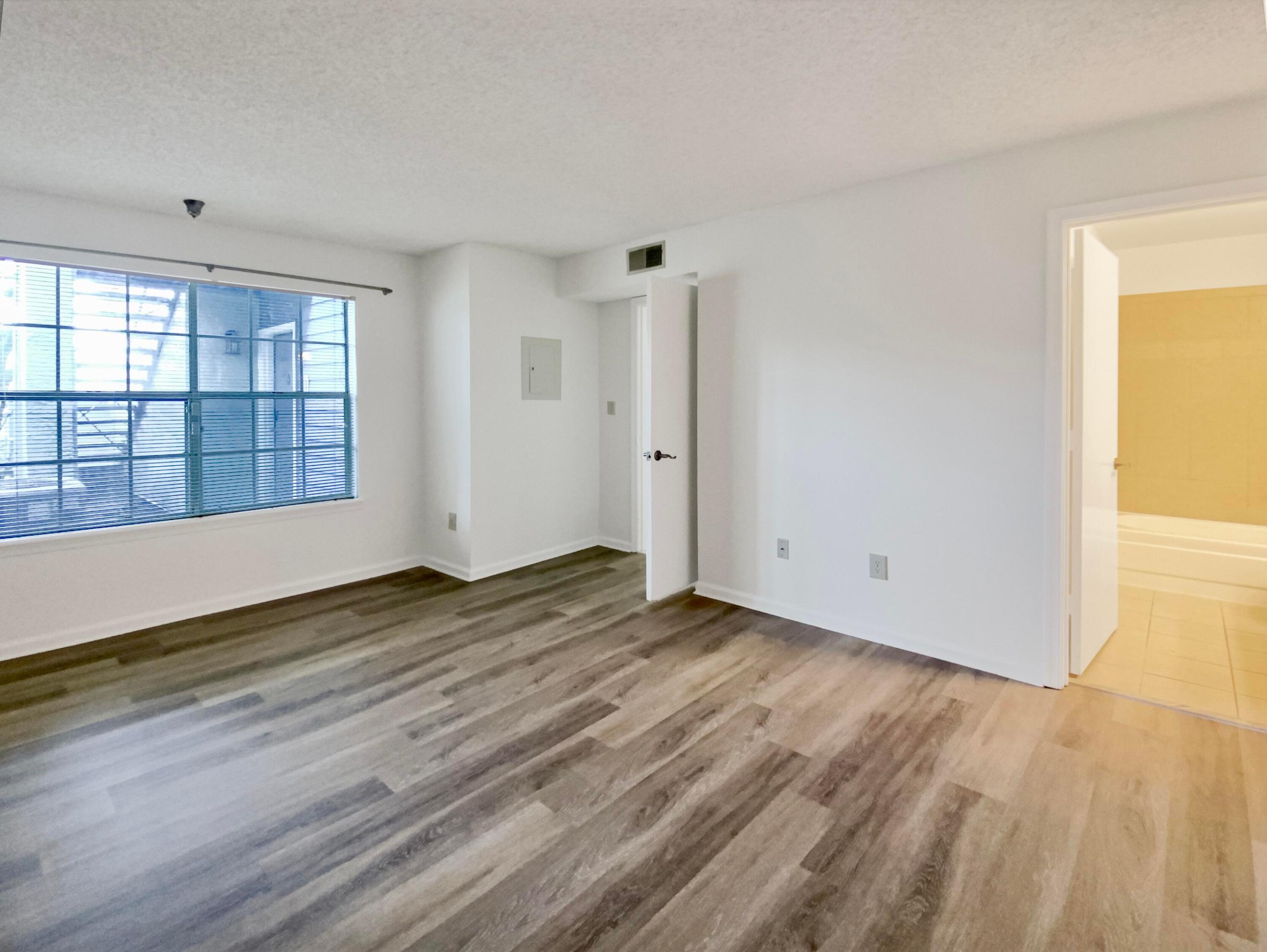 1215 Crystal Way I