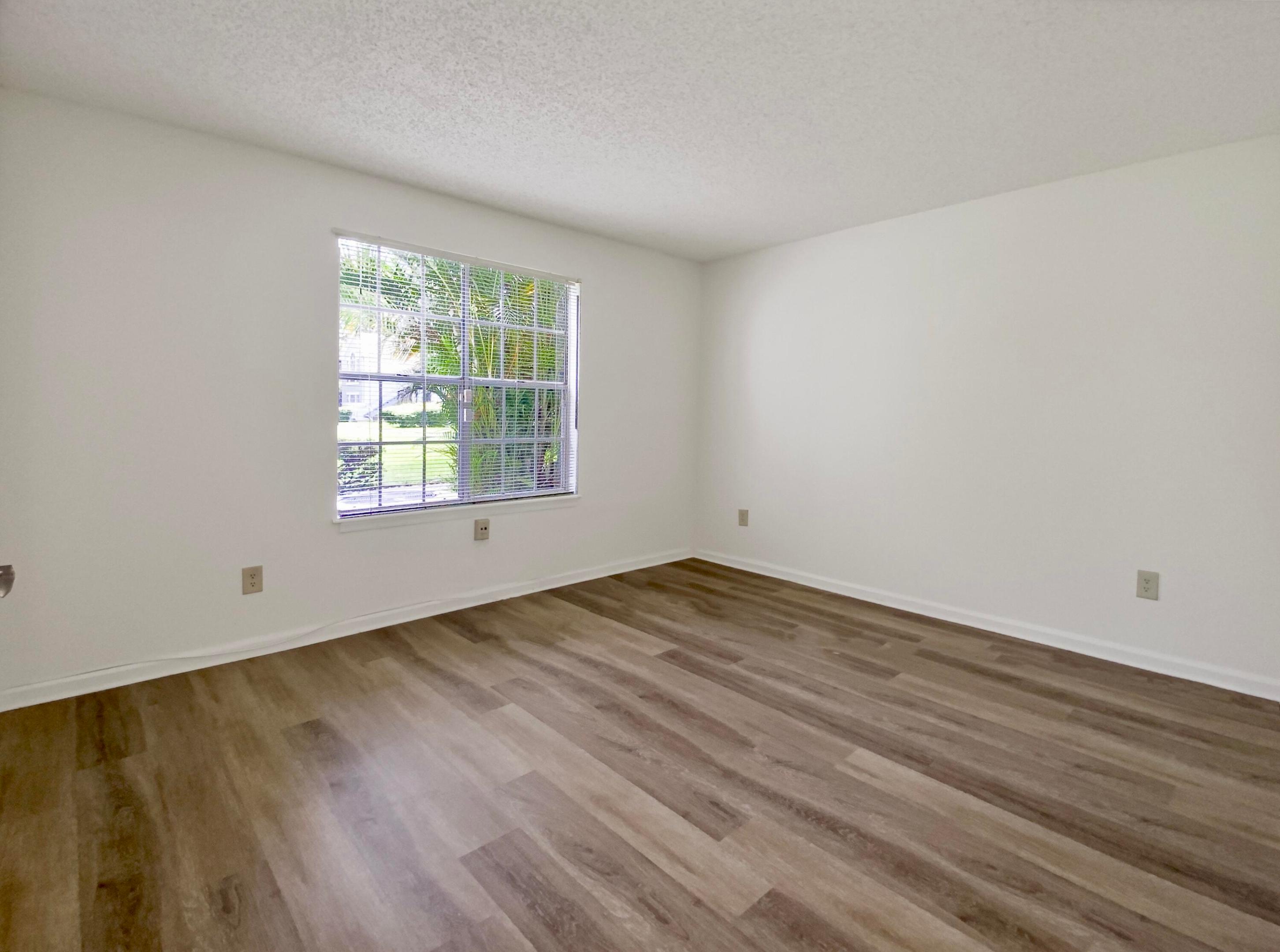 1215 Crystal Way I