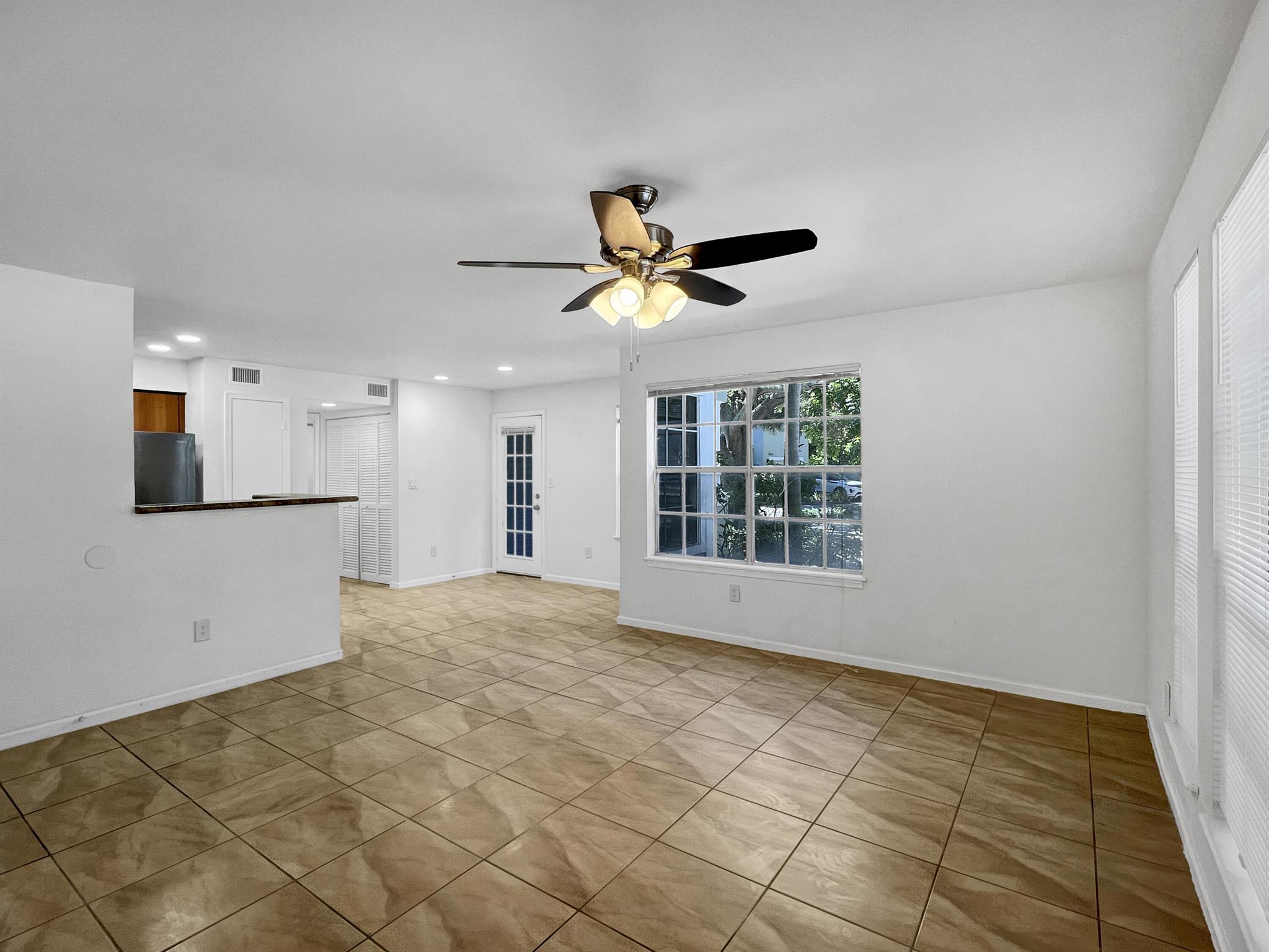 1050 Crystal Way G