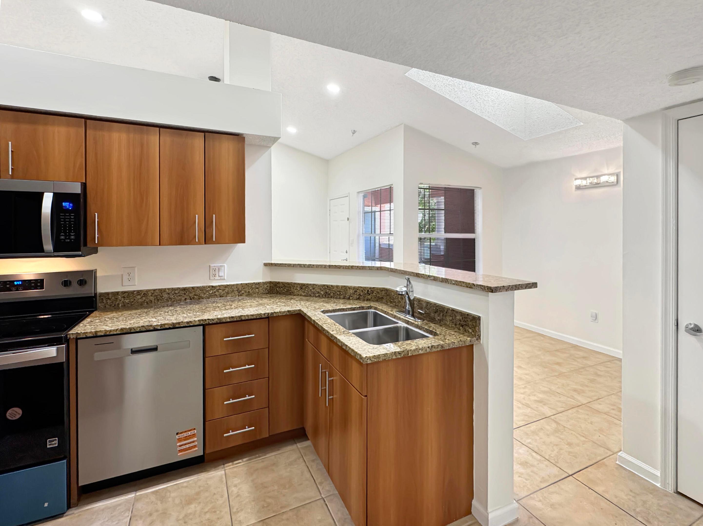 1335 Crystal Way L