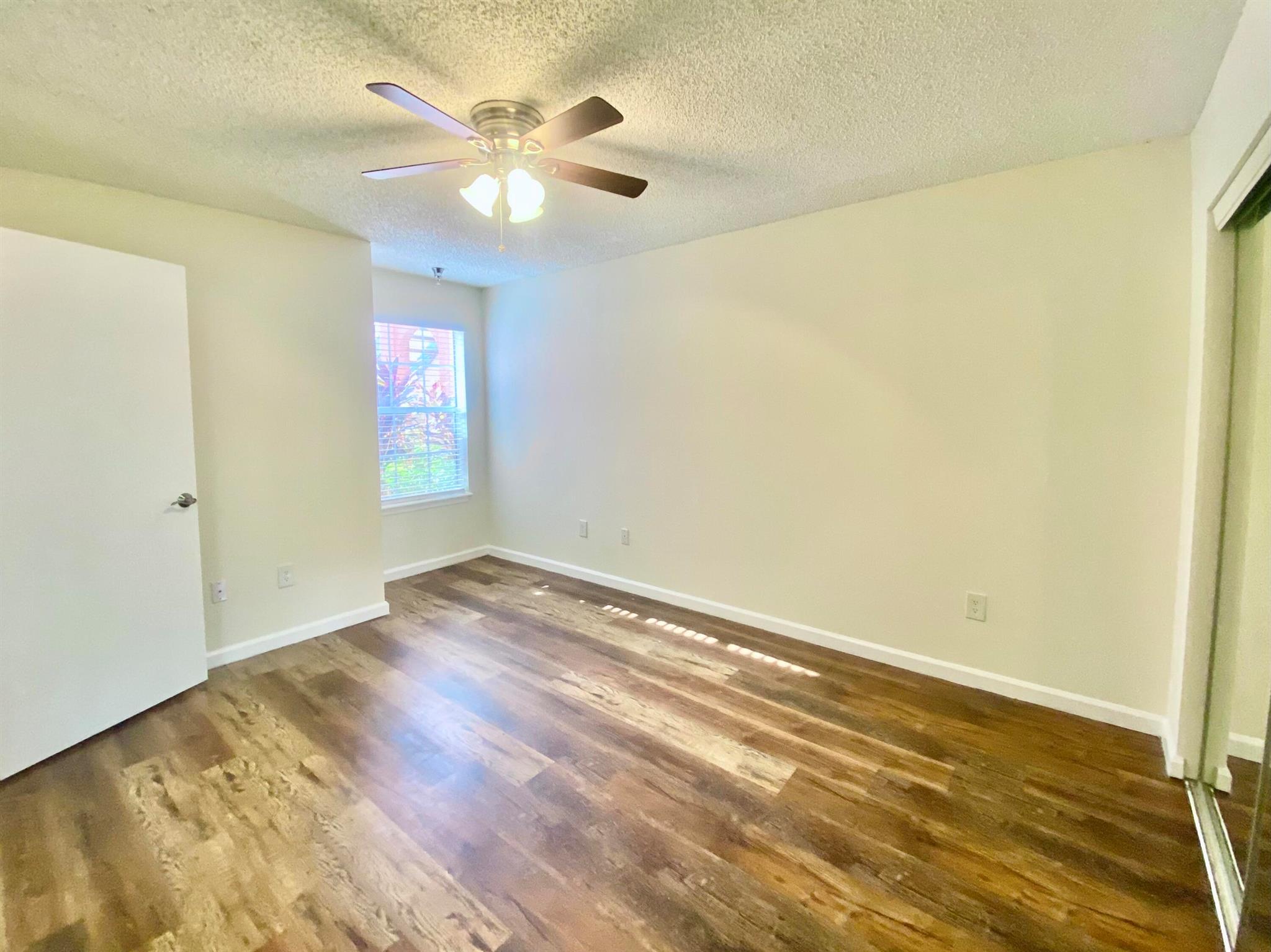 1055 Crystal Way C