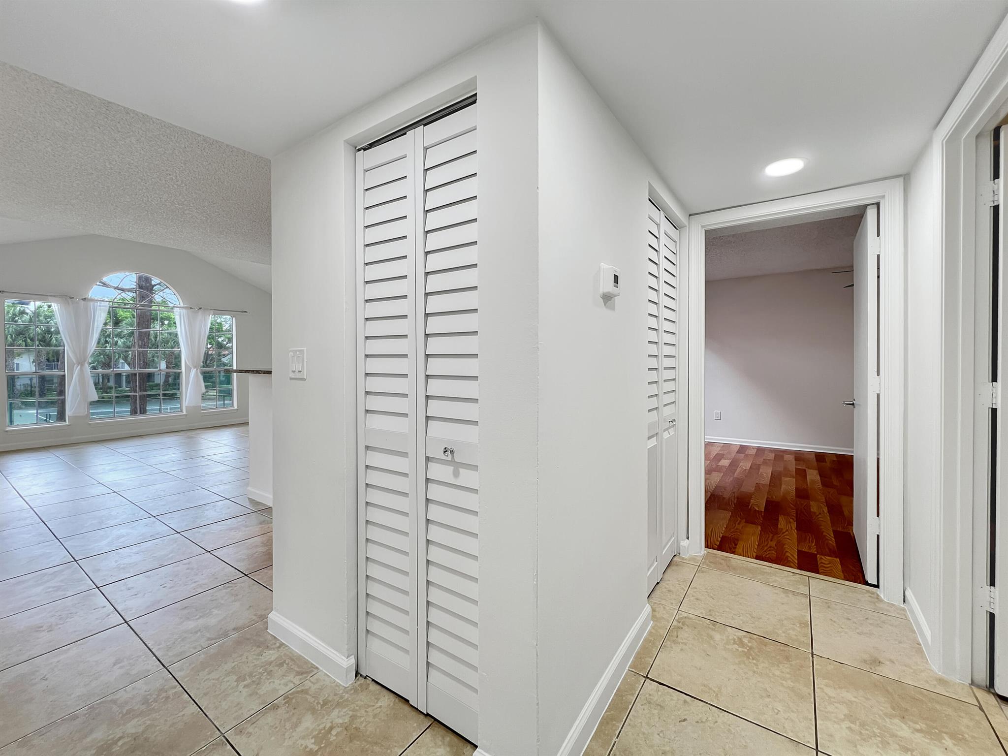 1011 Crystal Way P