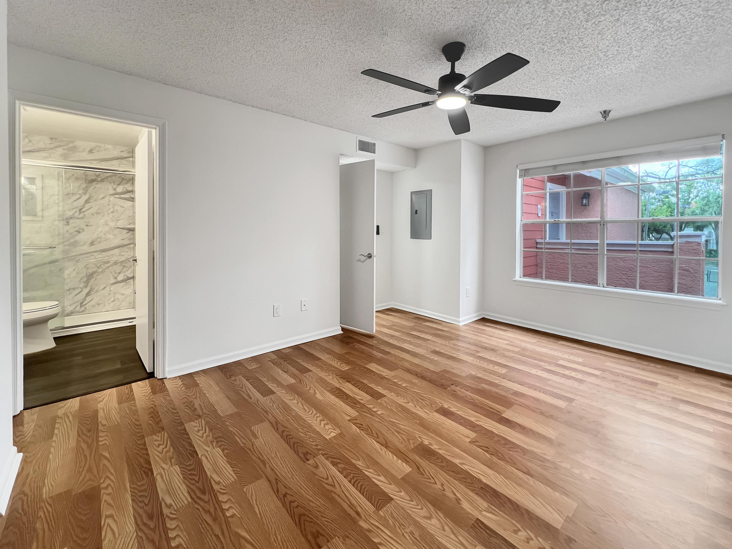 1011 Crystal Way P