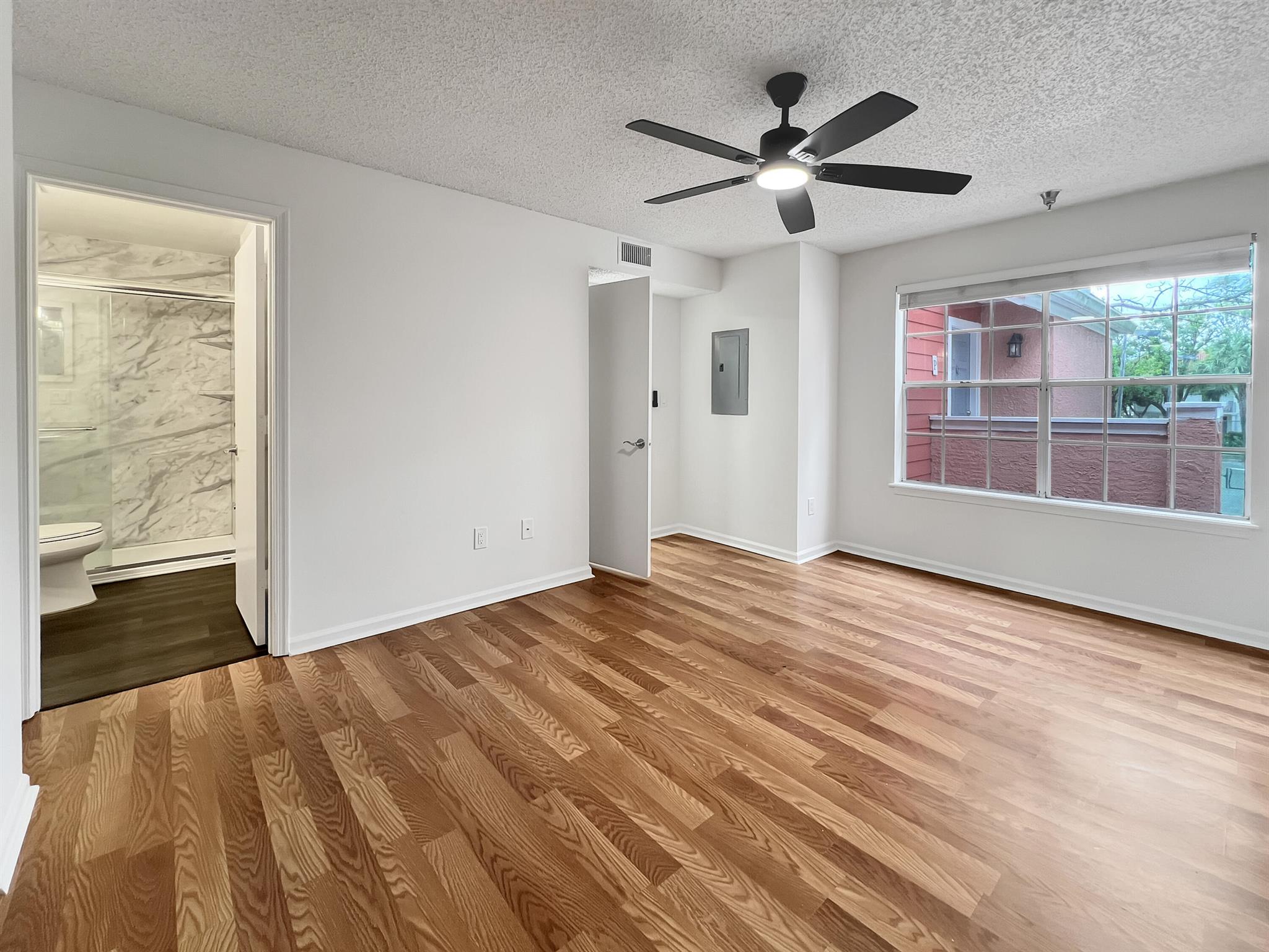 1011 Crystal Way P