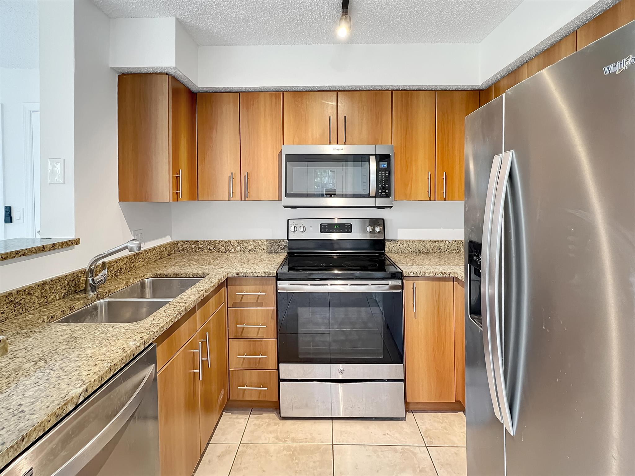 1011 Crystal Way P