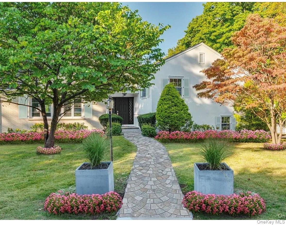 15 Hillside Road