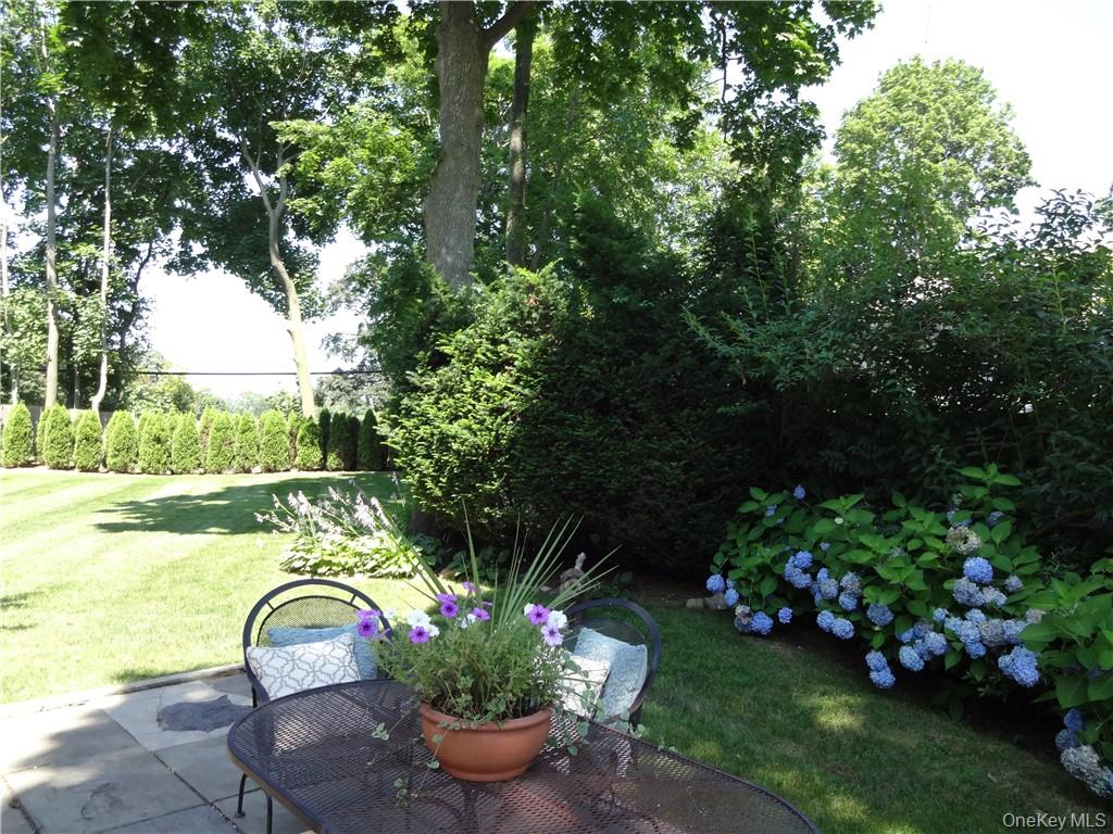 9 Franklin Avenue