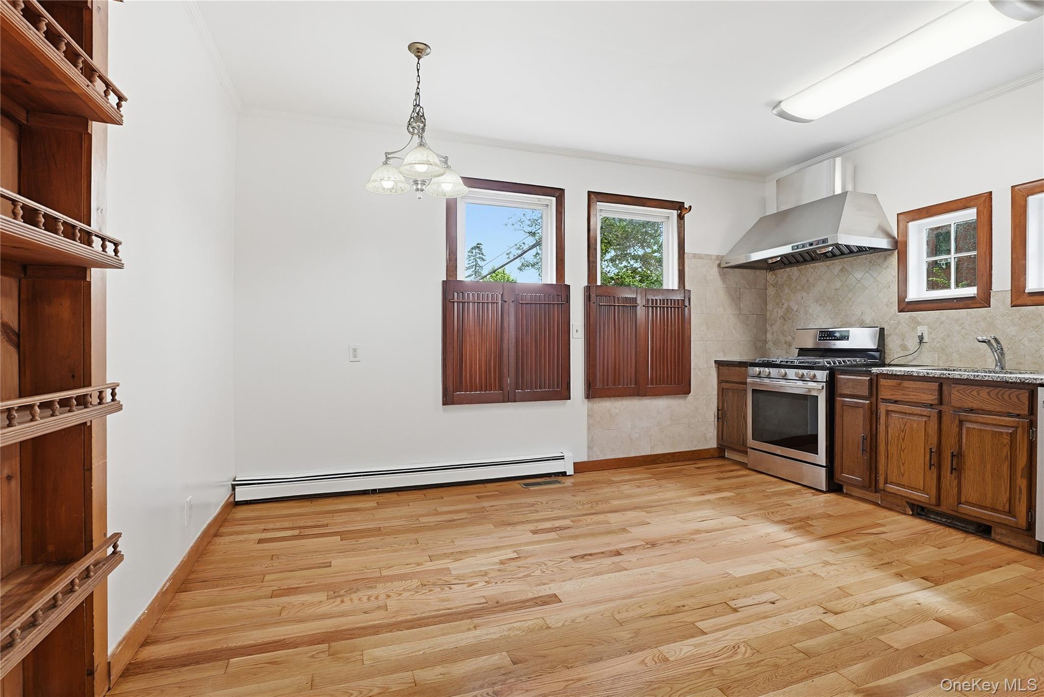 116 Carpenter Avenue