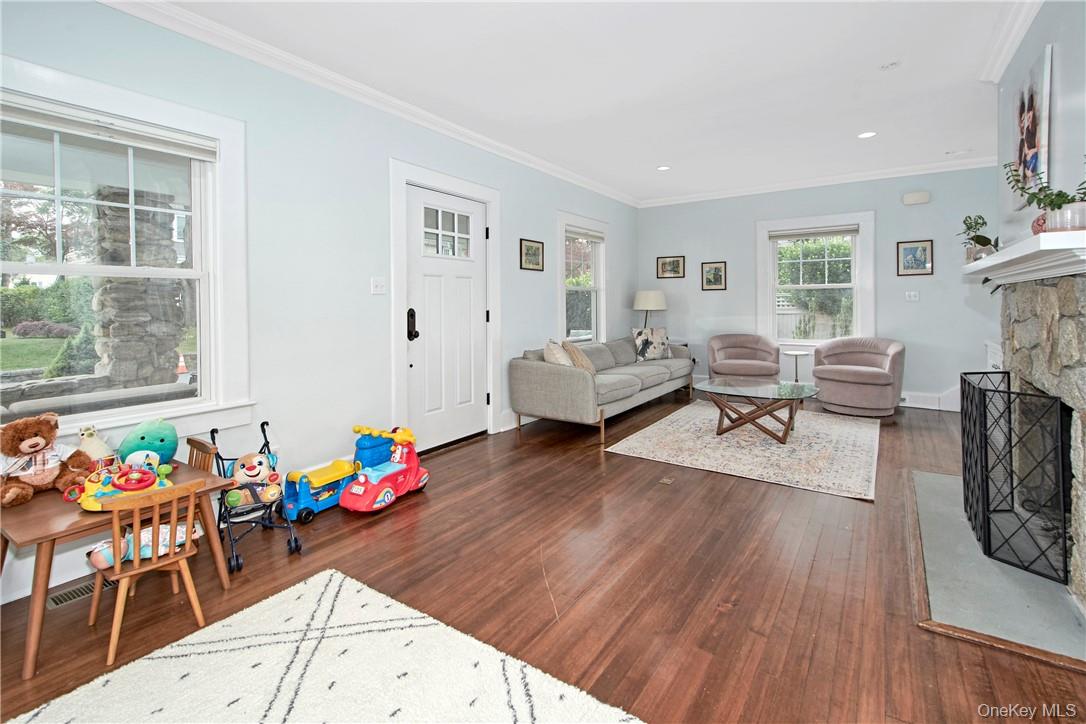 18 Elmwood Avenue