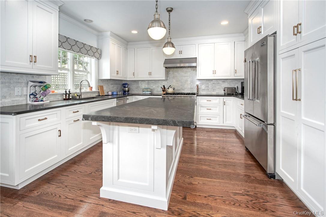 18 Elmwood Avenue