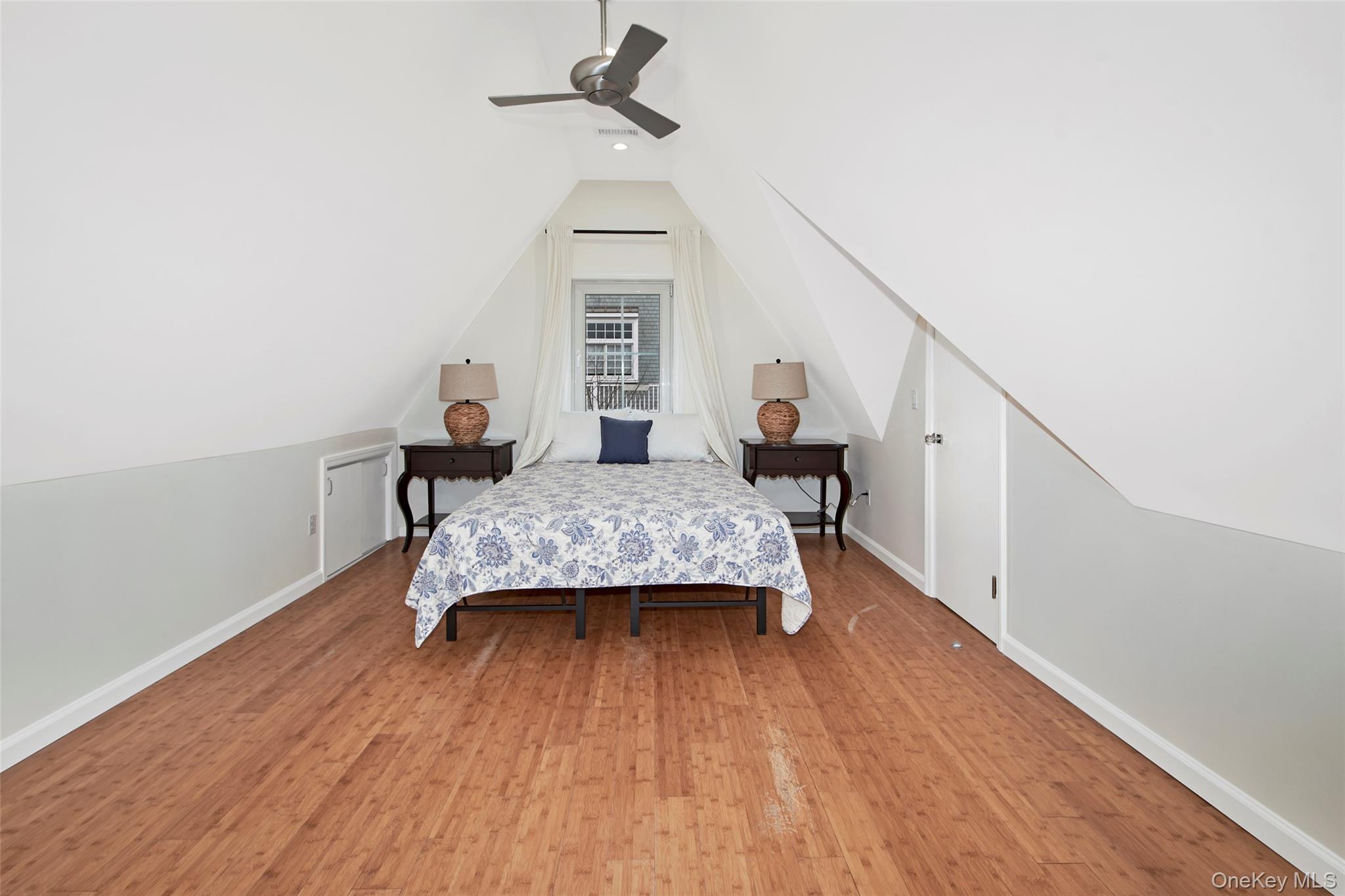 319 Oakland Beach Avenue