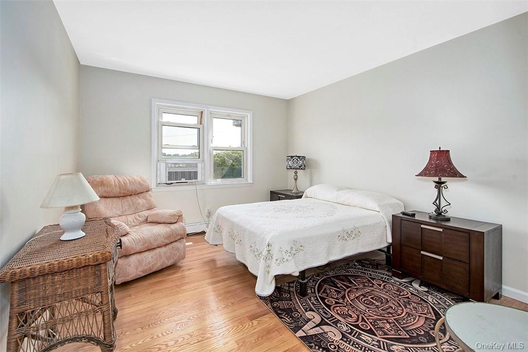 28 Beechwood Avenue