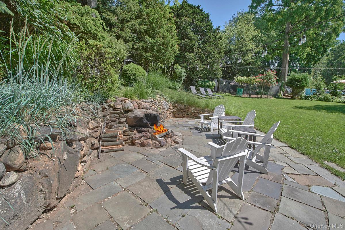 1015 Shore Acres Drive