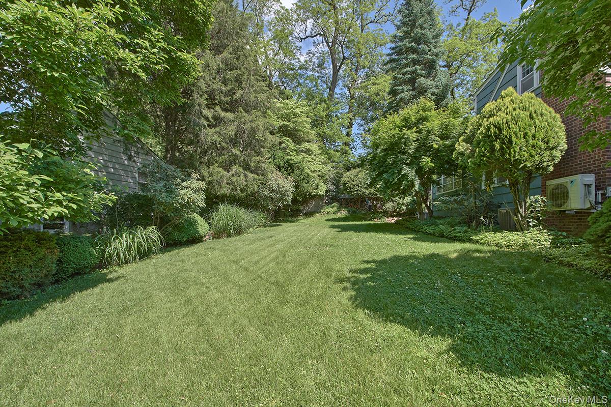 1015 Shore Acres Drive