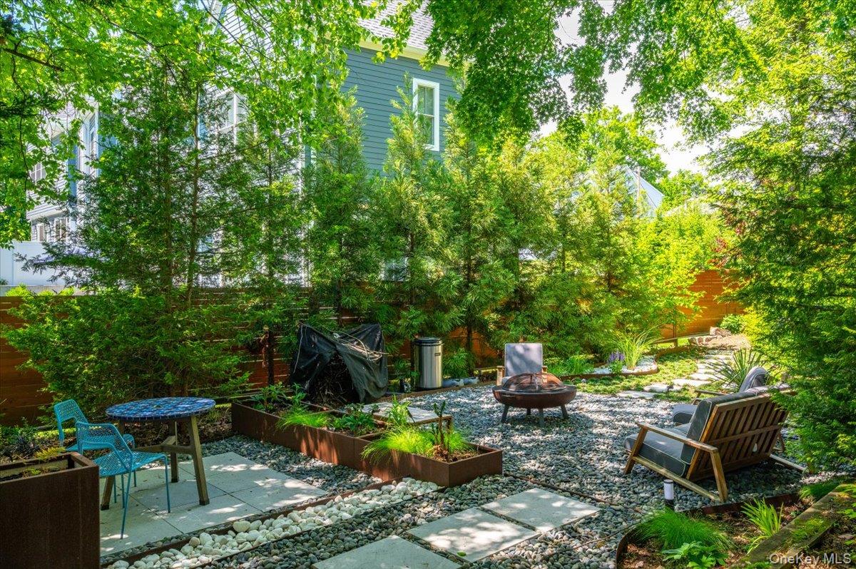 80 Maple Avenue