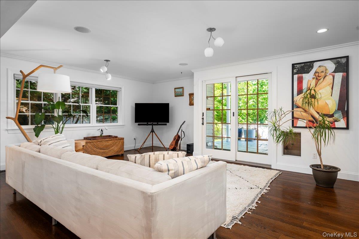 80 Maple Avenue