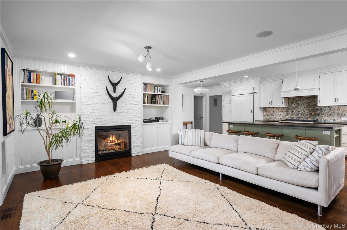 80 Maple Avenue