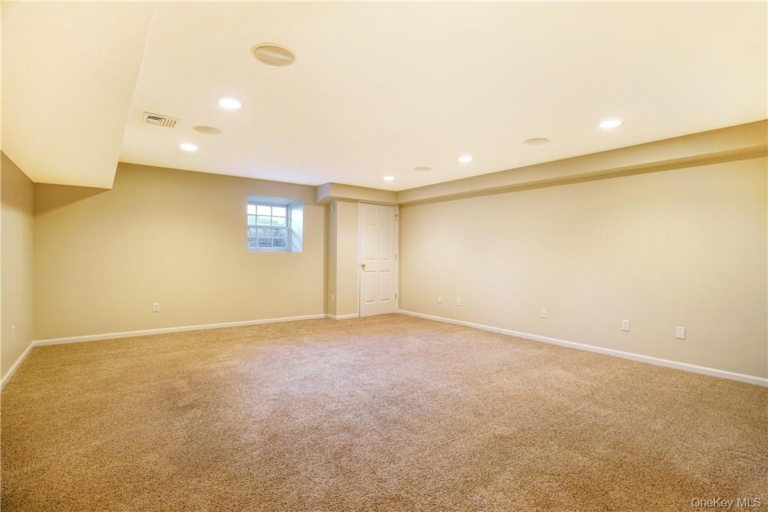 66 Apawamis Avenue
