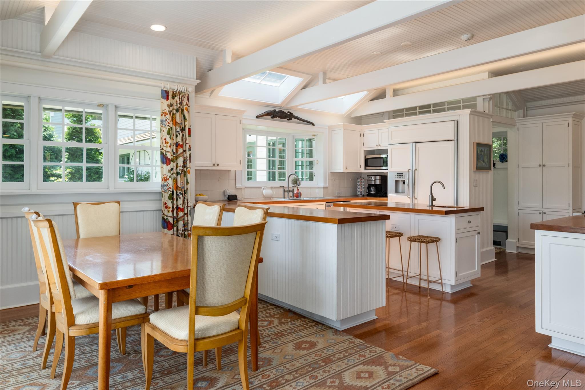 87 Hix Avenue