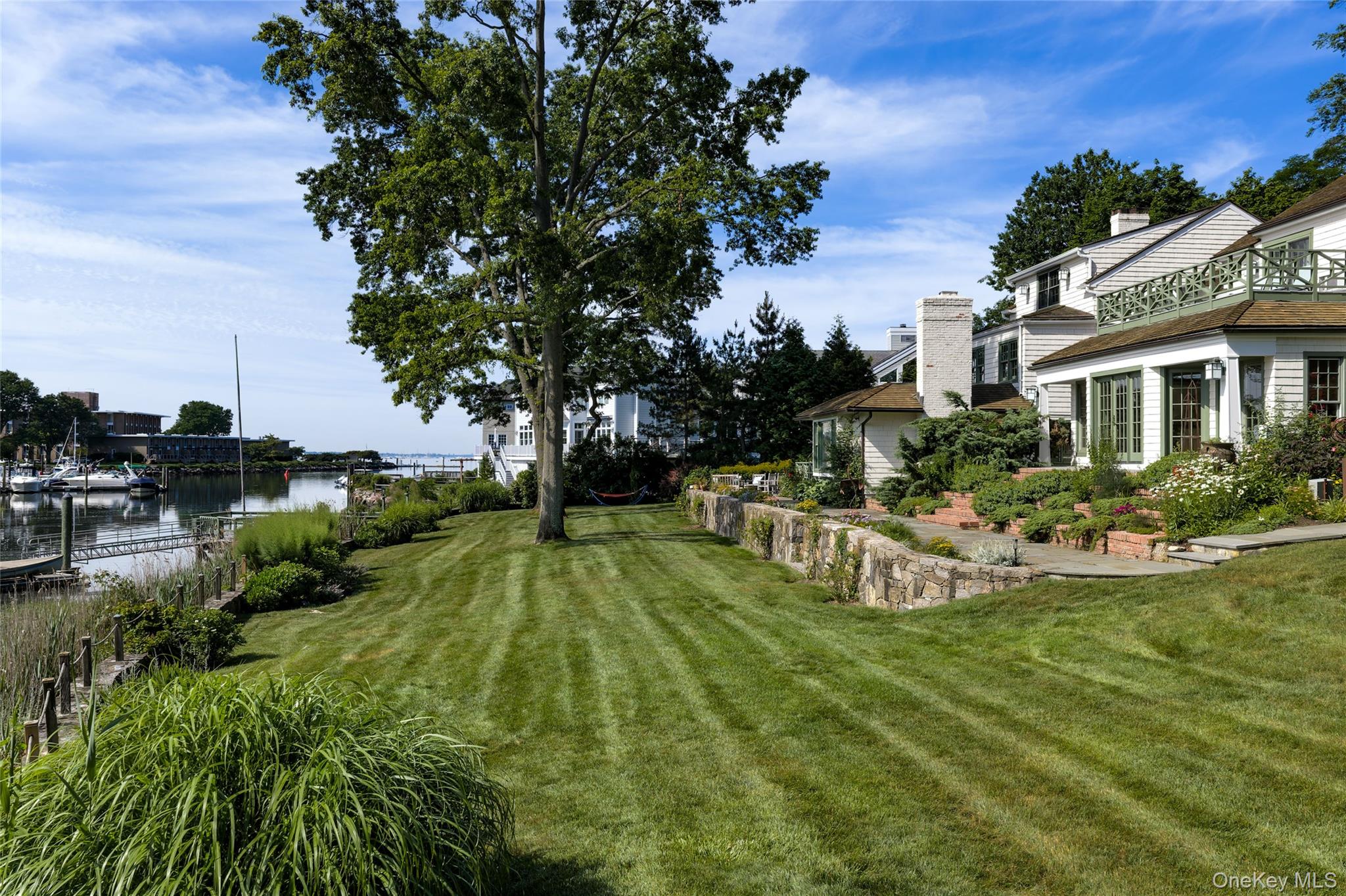 87 Hix Avenue