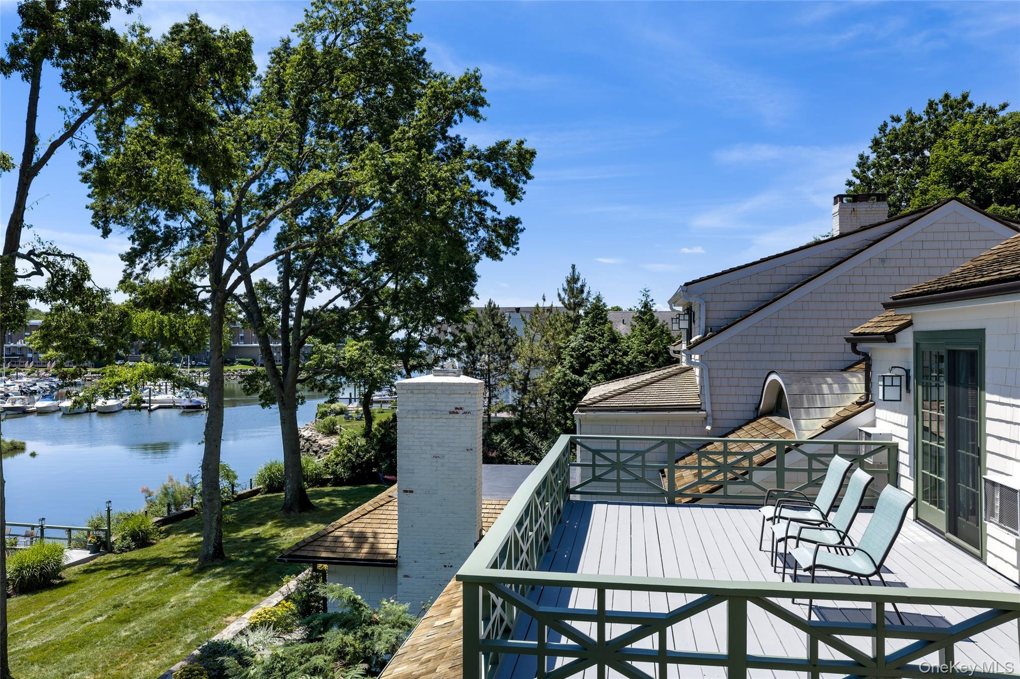 87 Hix Avenue