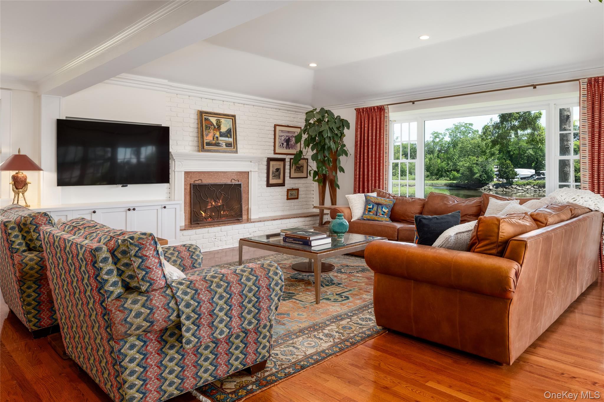 87 Hix Avenue