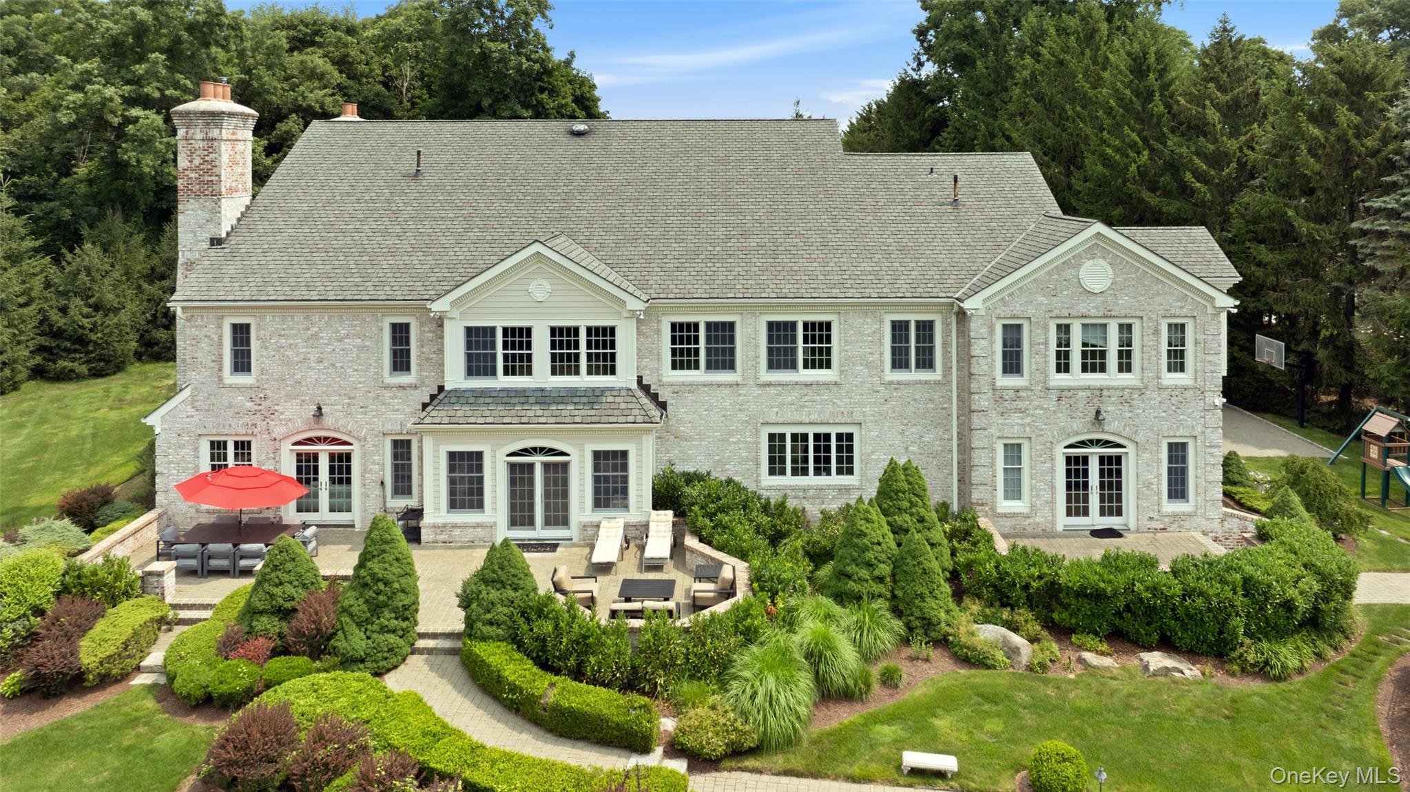 12 Magnolia Drive