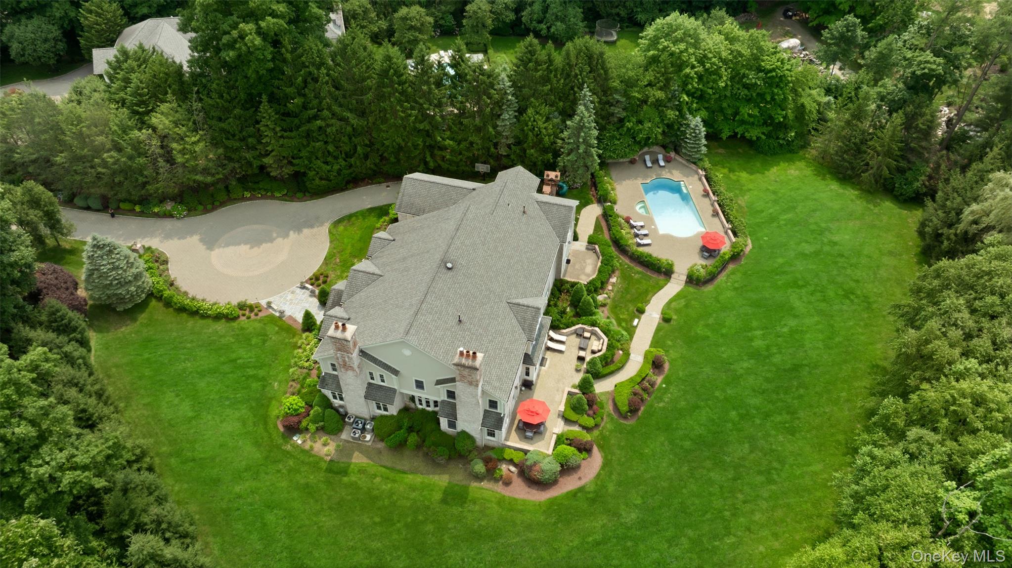 12 Magnolia Drive