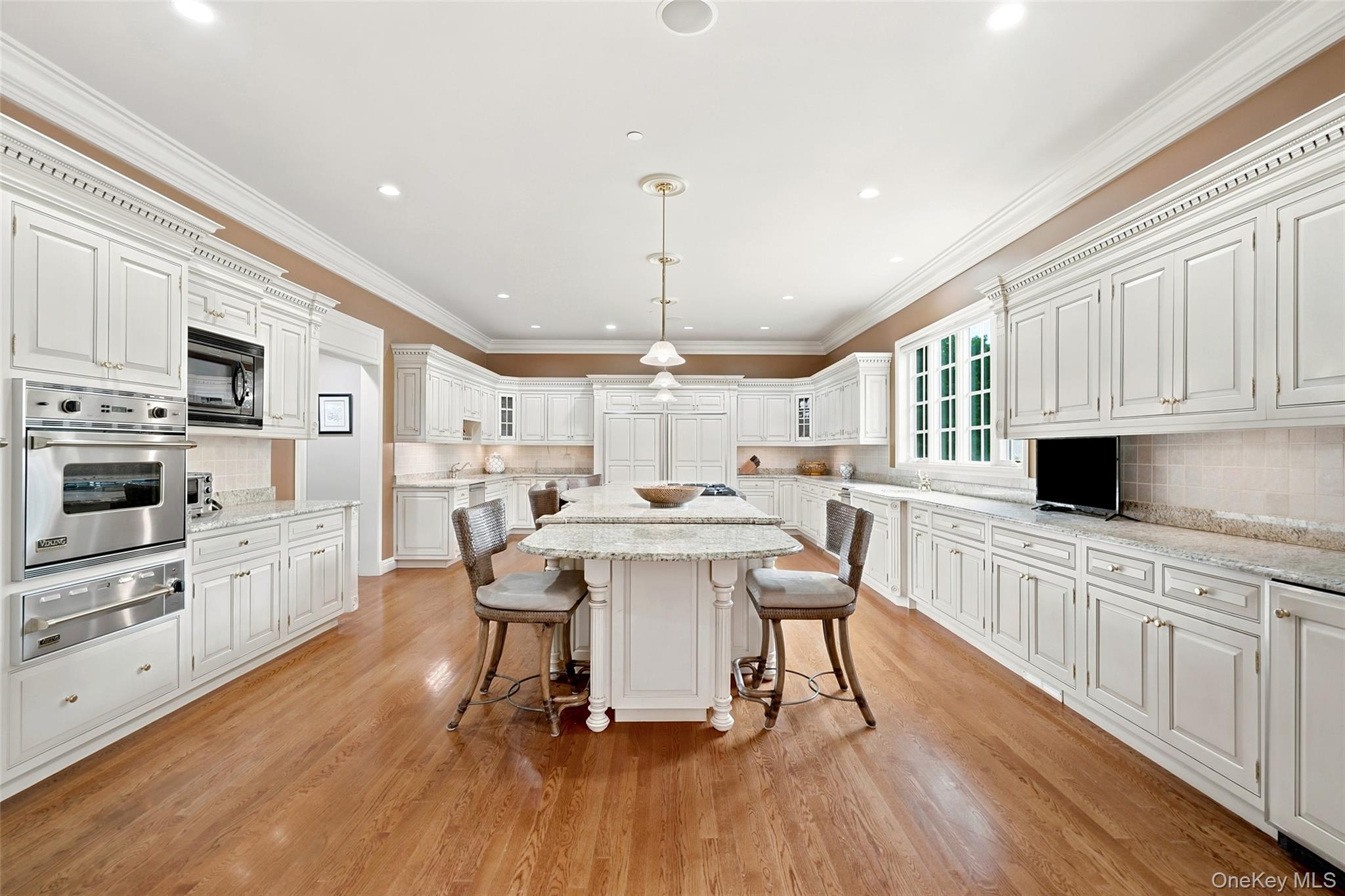 12 Magnolia Drive
