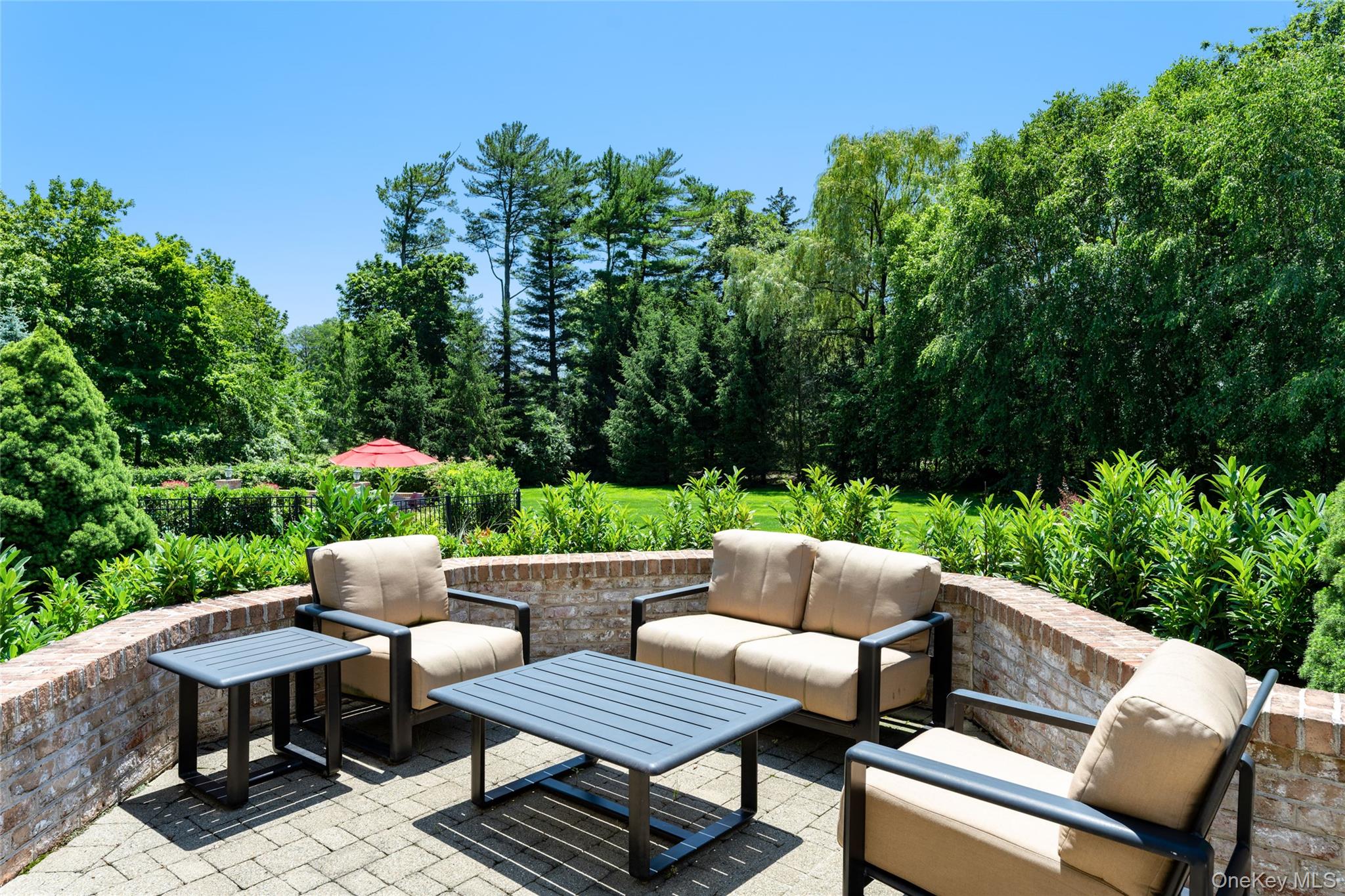 12 Magnolia Drive