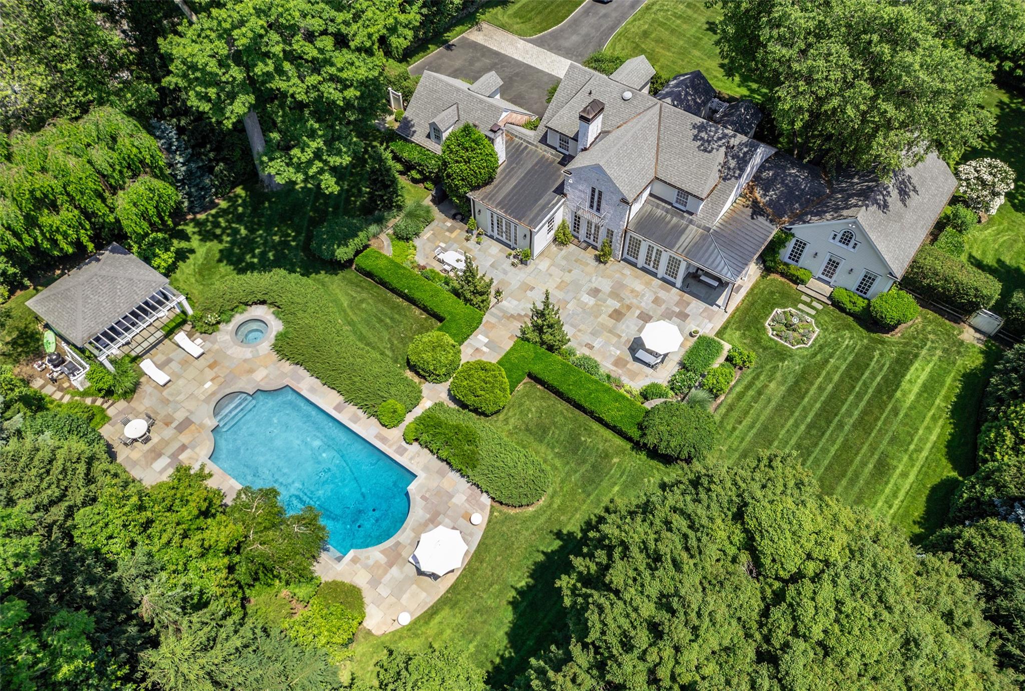 325 Highland Road